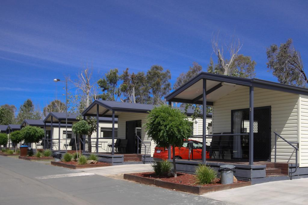 Sun Country Lifestyle Park Hotel Mulwala Szoba fotó
