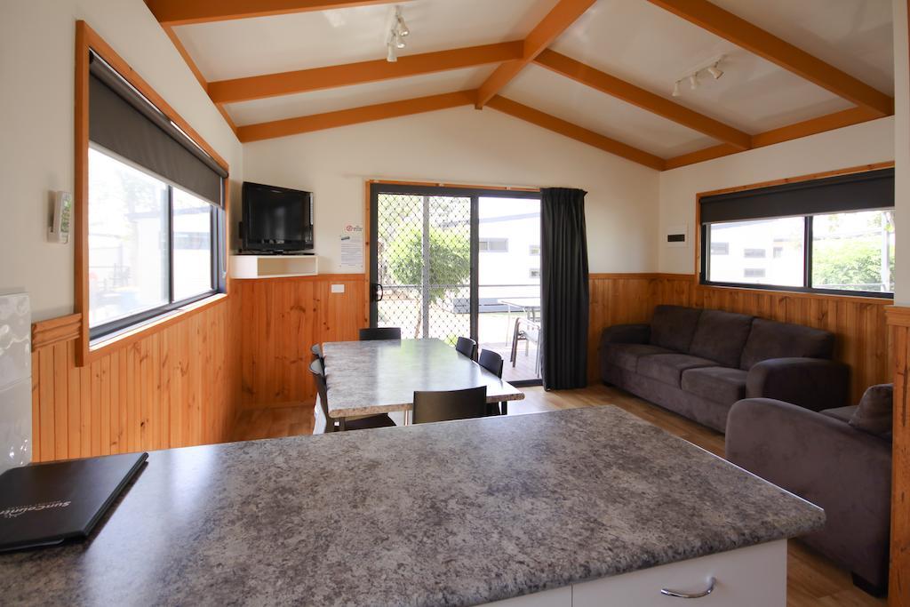 Sun Country Lifestyle Park Hotel Mulwala Szoba fotó