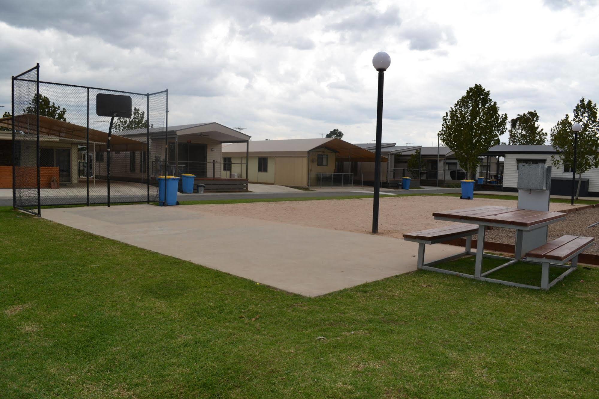 Sun Country Lifestyle Park Hotel Mulwala Kültér fotó